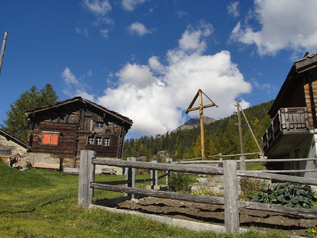 Haus Alpenstern Apartment Saas-Grund Bagian luar foto