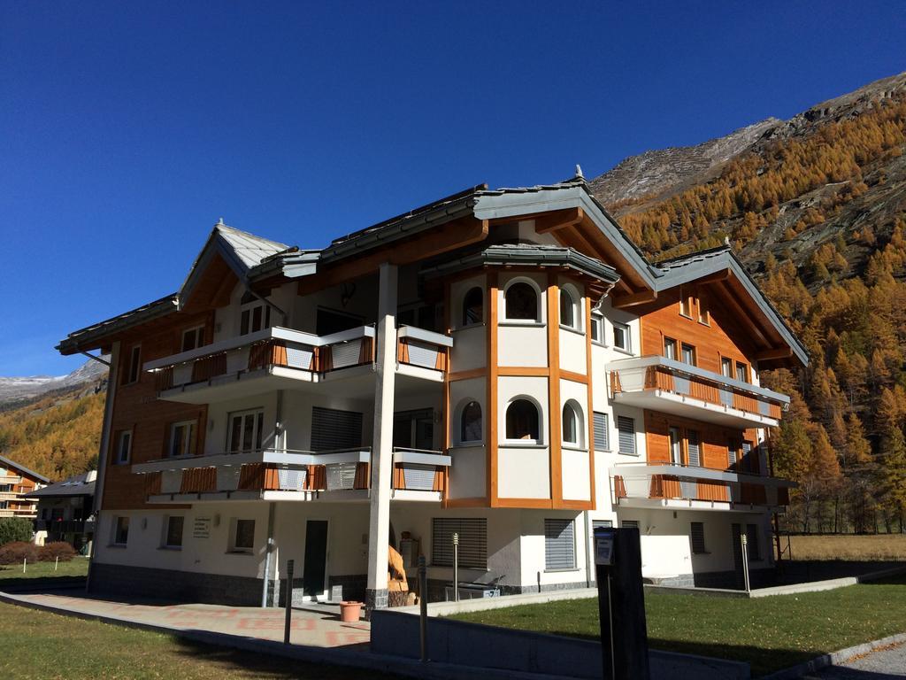 Haus Alpenstern Apartment Saas-Grund Bagian luar foto